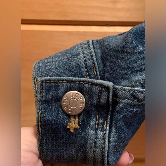 J. Crew Jean Jacket In Excellent Preowned Condition Size XS Women’s - Picture 6 of 8